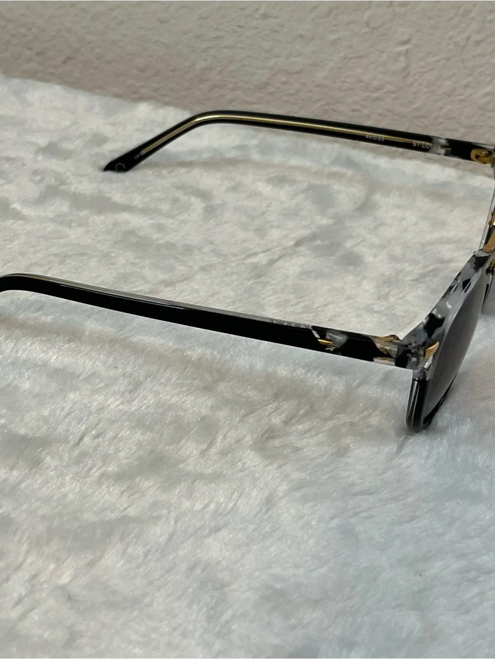 Krewe St. Louis Sunglasses 46-23 Polarized Mirrored Black & White Tortoise Shell